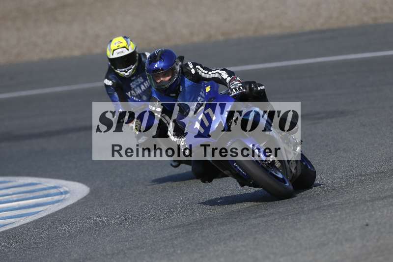 /02 28.-31.01.2025 Moto Center Thun Jerez/gruen-green/177